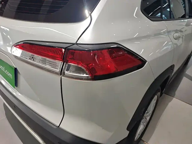 Toyota Corolla Cross — Фото автомобиля 7