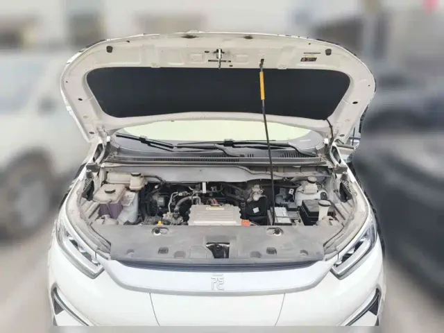 BYD Yuan Pro — Фото автомобиля 3