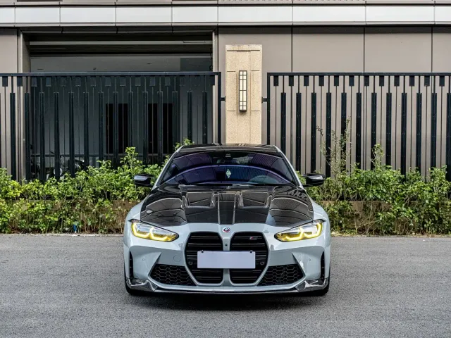 BMW M4 — Фото автомобиля 2