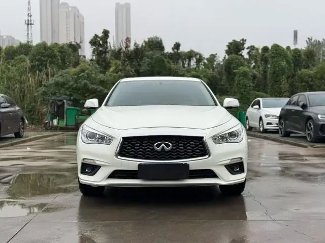 Infiniti Q50L — Фото автомобиля 2