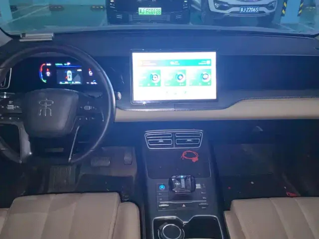 BYD Song Pro — Фото автомобиля 12