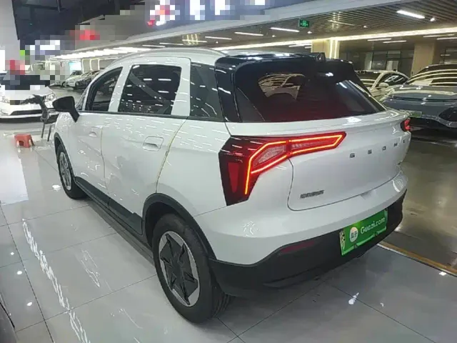 Geely Geometry E Firefly — Фото автомобиля 4