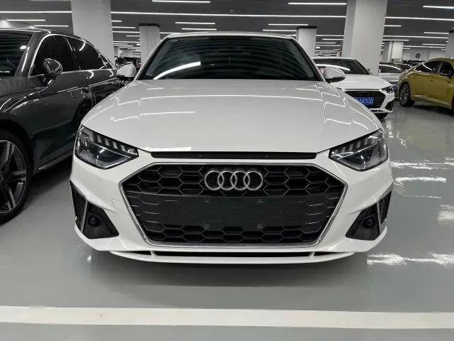Audi A4L — Фото автомобиля 2