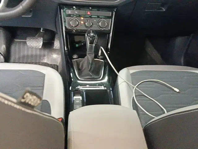 Volkswagen Tharu — Фото автомобиля 13