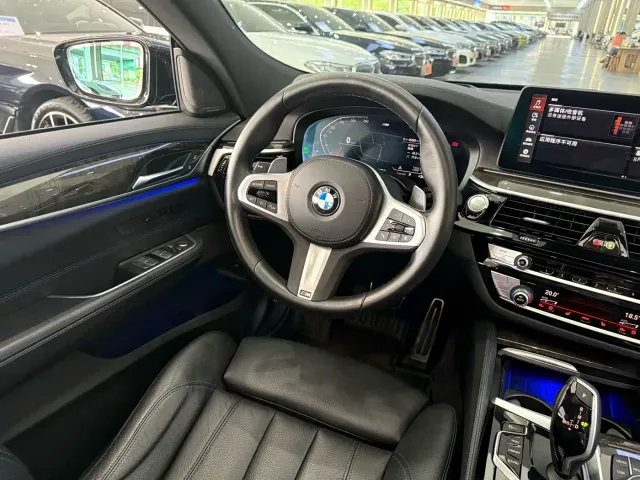 BMW 6 Series Gran Turismo — Фото автомобиля 13