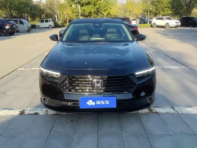 Honda Accord — Фото автомобиля 2