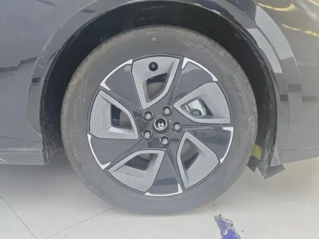 Toyota bZ3 — Фото автомобиля 6