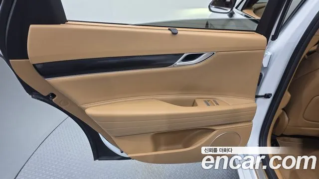 Genesis G80 RG3 — Фото автомобиля 14
