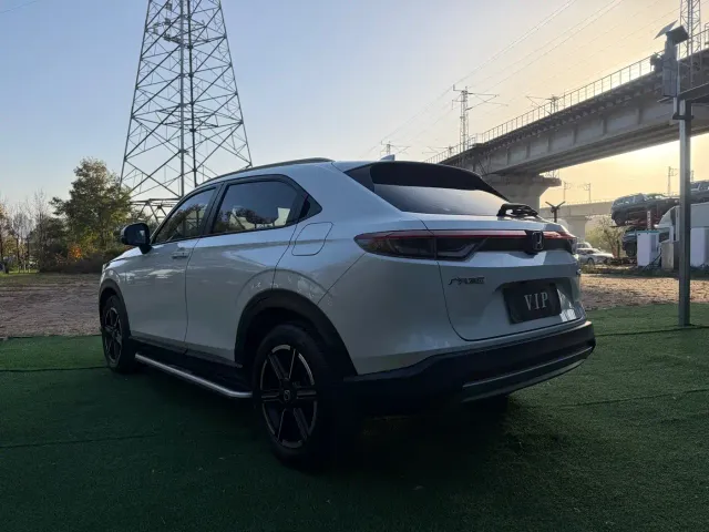 Honda Vezel — Фото автомобиля 4