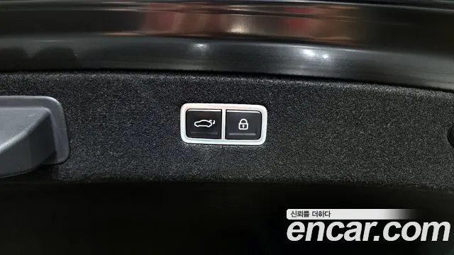 Genesis G90 Бензин 3.5 турбо AWD — Фото автомобиля 30