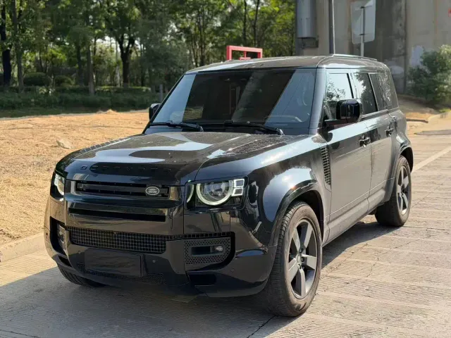 Фотография автомобиля — Land Rover Defender