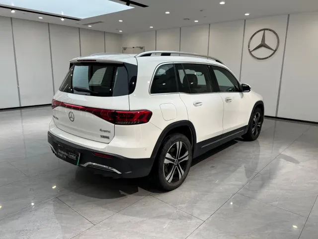 Mercedes-Benz EQB — Фото автомобиля 4