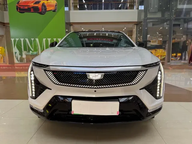 Cadillac Optiq — Фото автомобиля 2