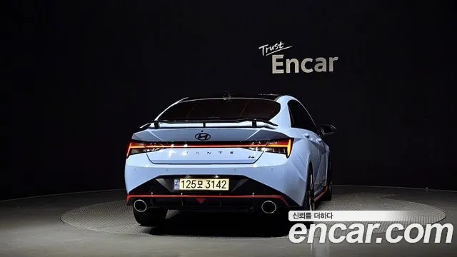 Hyundai AVANTE — Фото автомобиля 4