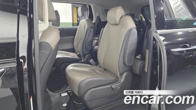 Kia Carnival 4th Gen — Фото автомобиля 17
