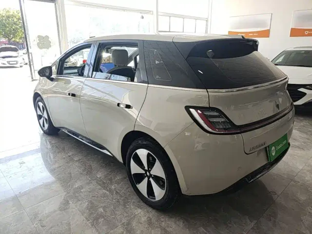 Baojun Baojun Cloud 2023 460 Max — Фото автомобиля 4
