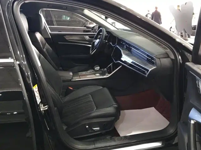 Audi A6L — Фото автомобиля 8