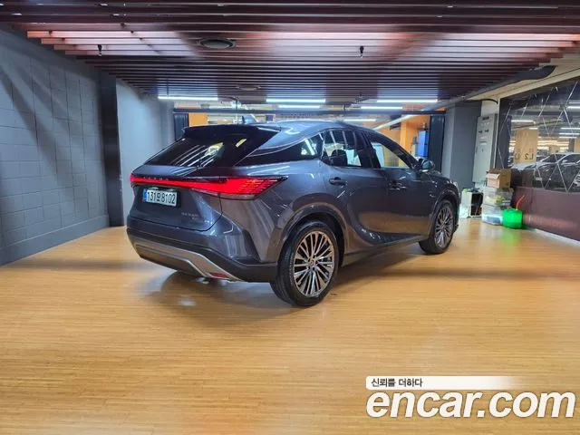 Lexus RX — Фото автомобиля 2