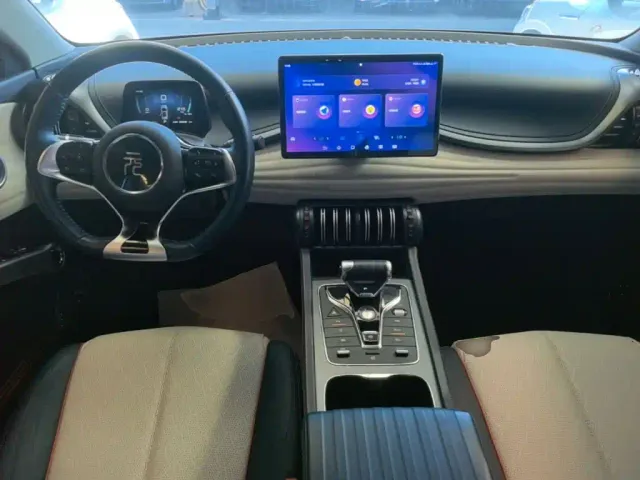 BYD Yuan PLUS — Фото автомобиля 9