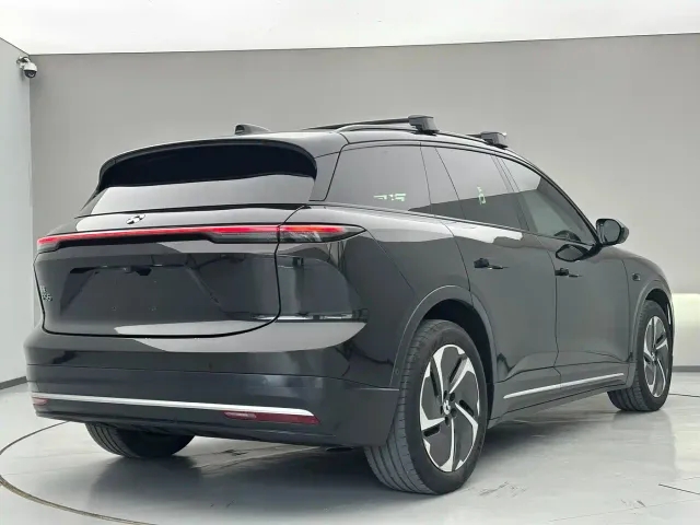 Nio ES6 — Фото автомобиля 6