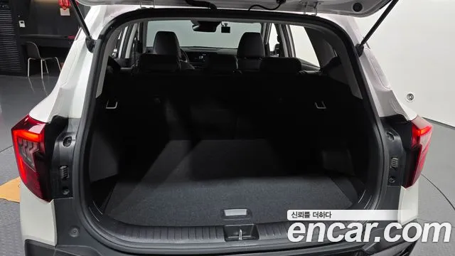Kia Seltos Новый Seltos Бензин 2.0 2WD — Фото автомобиля 20
