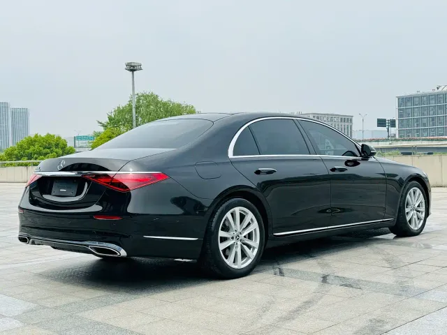 Mercedes-Benz S-Class — Фото автомобиля 14