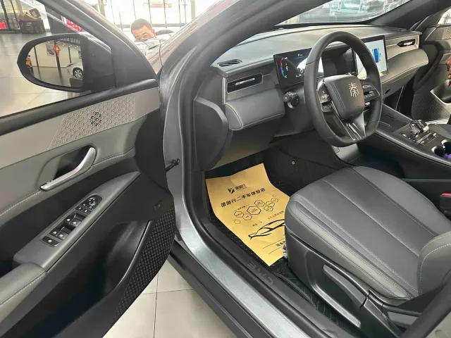 BYD Qin PLUS — Фото автомобиля 4