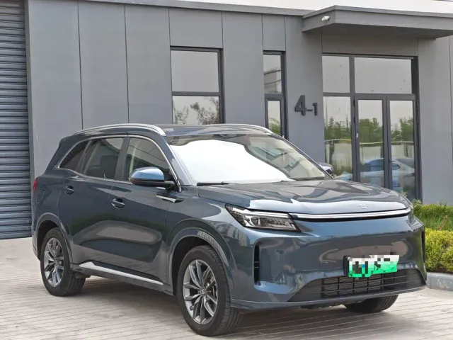 Landian E5 PLUS — Фото автомобиля 3