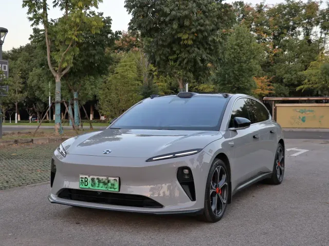 Nio ET5 Touring — Фото автомобиля 2