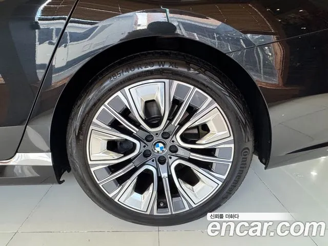 BMW 7-Series 7 серия (G70) 740i sDrive Design Pure Excellence — Фото автомобиля 5