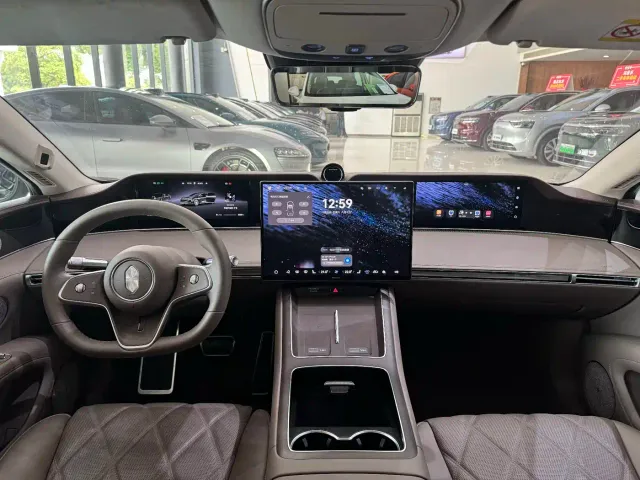Stelato S9T — Фото автомобиля 8