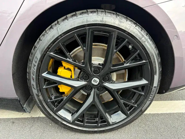 Xiaomi SU7 — Фото автомобиля 13