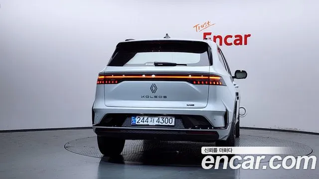 Renault-KoreaSamsung Grand Koleos Grand Koleos — Фото автомобиля 3