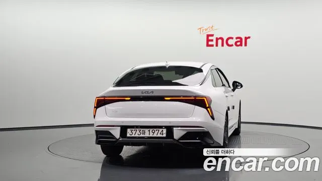 Kia K5 Новый K5 3 поколение 2.0 LPi(Для проката) — Фото автомобиля 4
