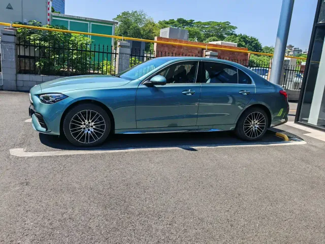 Mercedes-Benz C-Class — Фото автомобиля 4