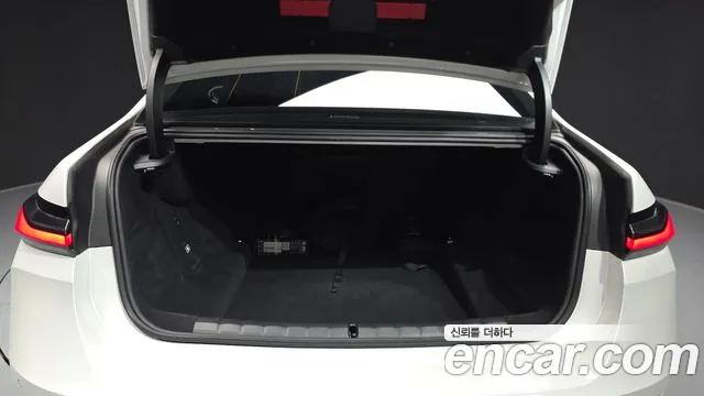 BMW 7-Series 7 серия (G70) — Фото автомобиля 20