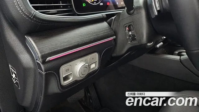 Mercedes-Benz GLE-Class — Фото автомобиля 15