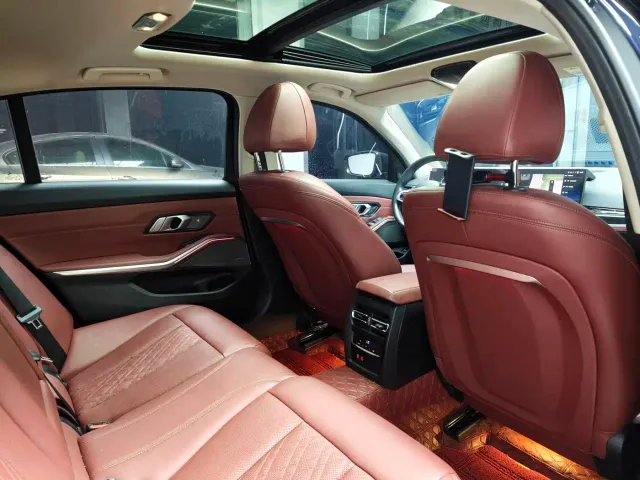 BMW 3 Series — Фото автомобиля 10