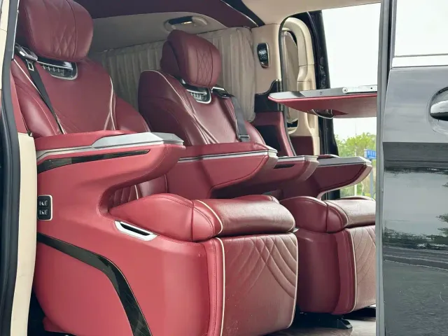 Mercedes-Benz V-Class — Фото автомобиля 11