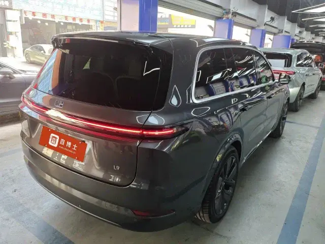 Li Auto L9 — Фото автомобиля 3