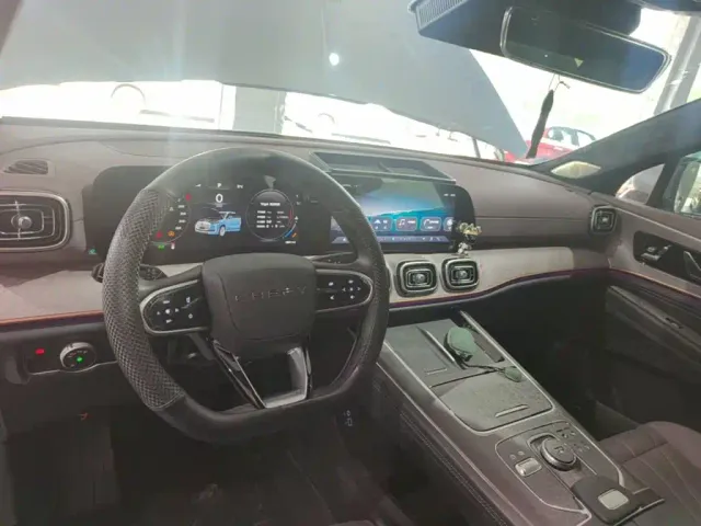Chery Tiggo 9 — Фото автомобиля 9
