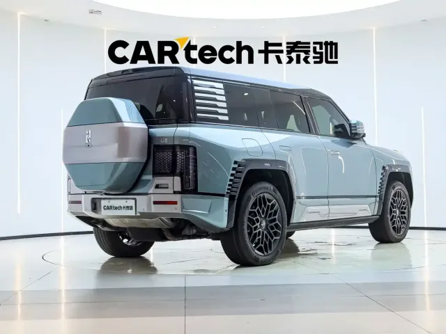 BYD U8 — Фото автомобиля 7