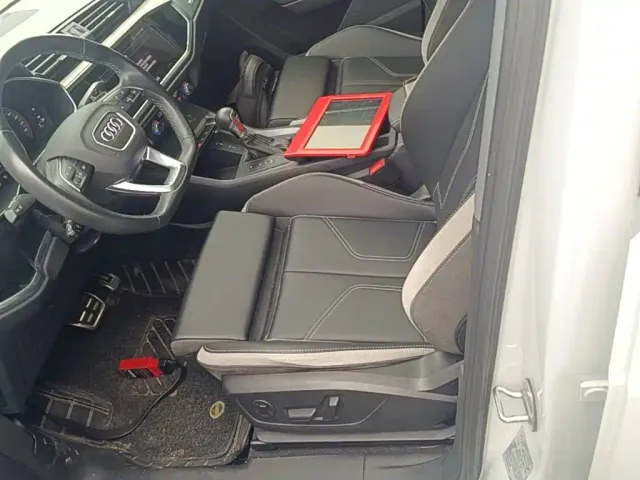 Audi Q3 — Фото автомобиля 14