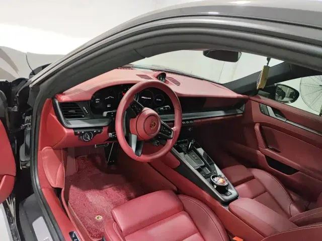 Porsche 911 — Фото автомобиля 3