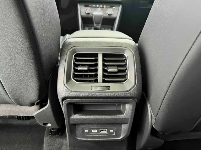 Volkswagen Tiguan L — Фото автомобиля 13