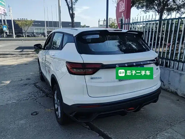 Geely Binyue — Фото автомобиля 4
