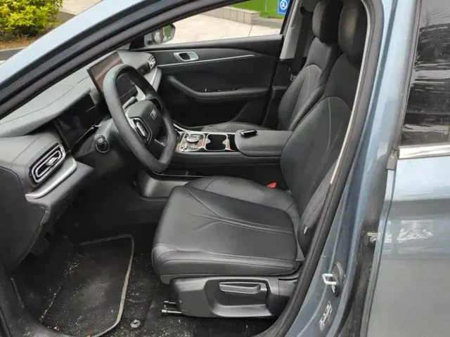 Geely Galaxy Stellar 6 — Фото автомобиля 9