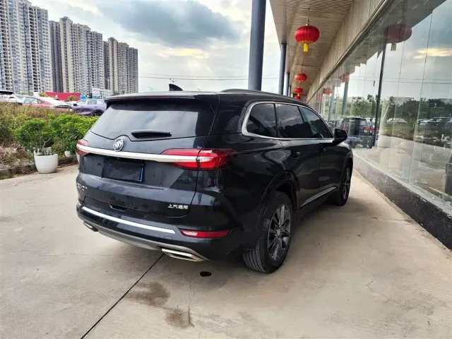 Buick Enclave — Фото автомобиля 9