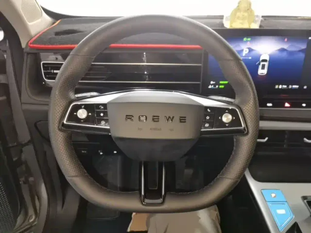 Roewe RX5 — Фото автомобиля 10