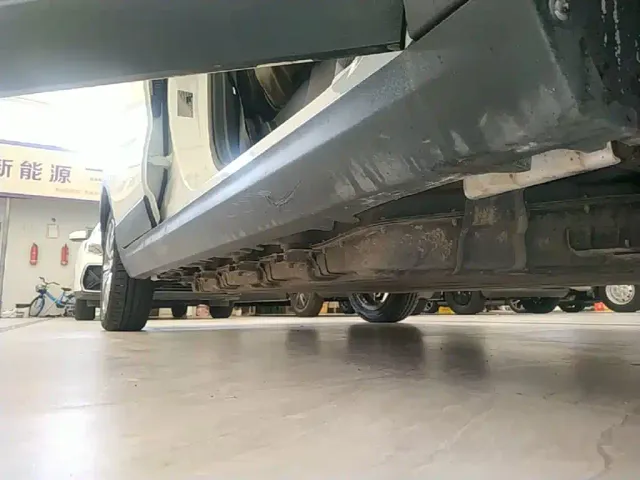 Leapmotor T03 — Фото автомобиля 20